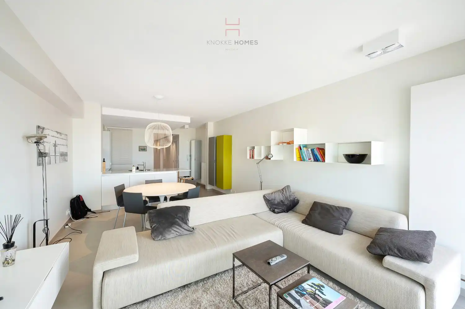 Instapklaar 3-kamerappartement met frontaal zeezicht aan het Rubensplein foto 8