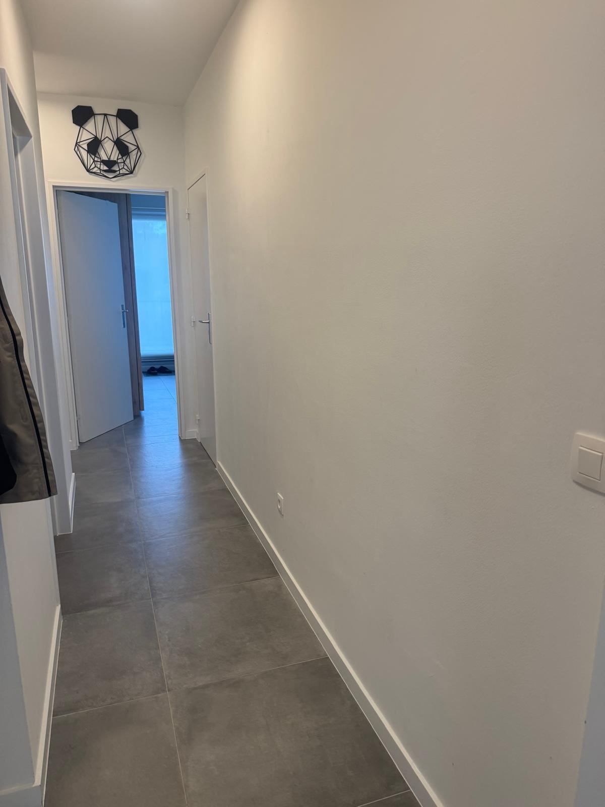 Mooi gerenoveerd 2 slaapkamer appartement foto 11