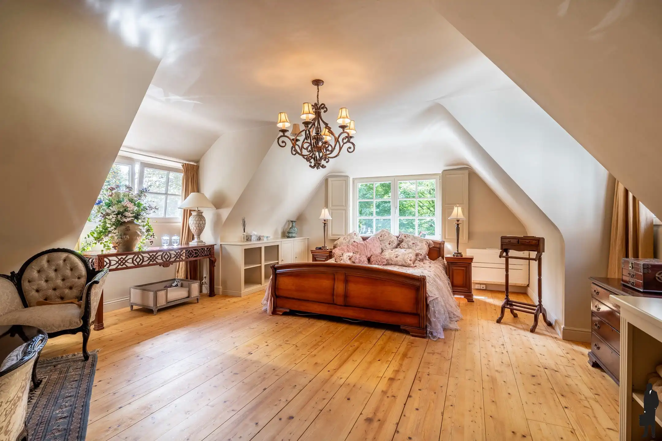 Tijdloze villa met 5 slks, 2 bdks en buitenzwembad foto 16