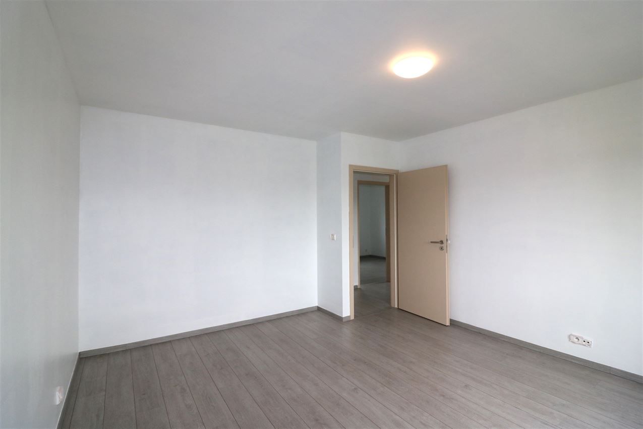 Mooi en landelijk, heel recent, 3 slpk., terras en tuin  foto 37