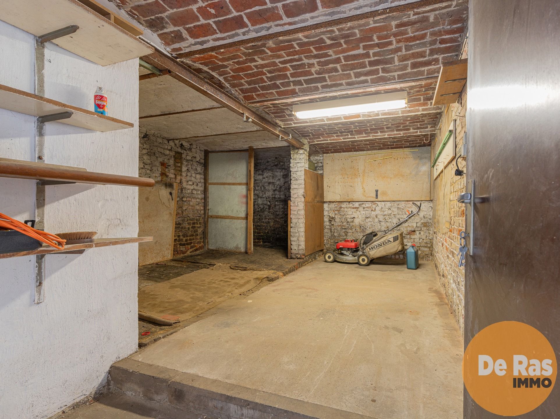 BORSBEKE - Te renoveren woning voorzien van tuin en garage foto 27