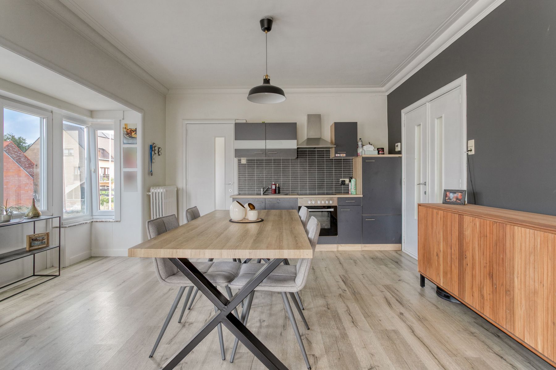 Instapklaar app.  met 3 slaapkamers, garage en terras foto 5