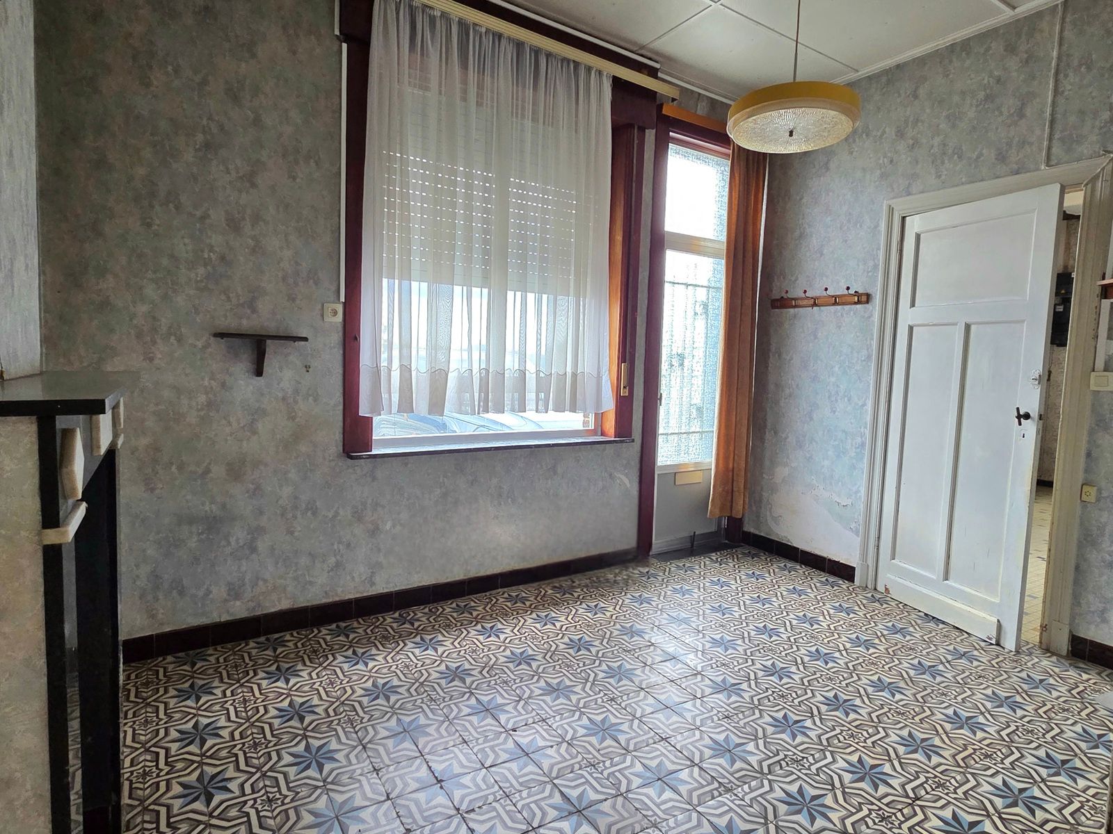 WSB-Immo biedt u deze prachtige te renoveren woning! foto 4