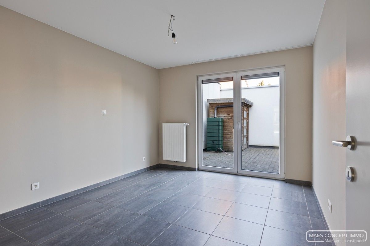 Ruim gelijkvloers 2-slaapkamerappartement in Jabbeke foto 7