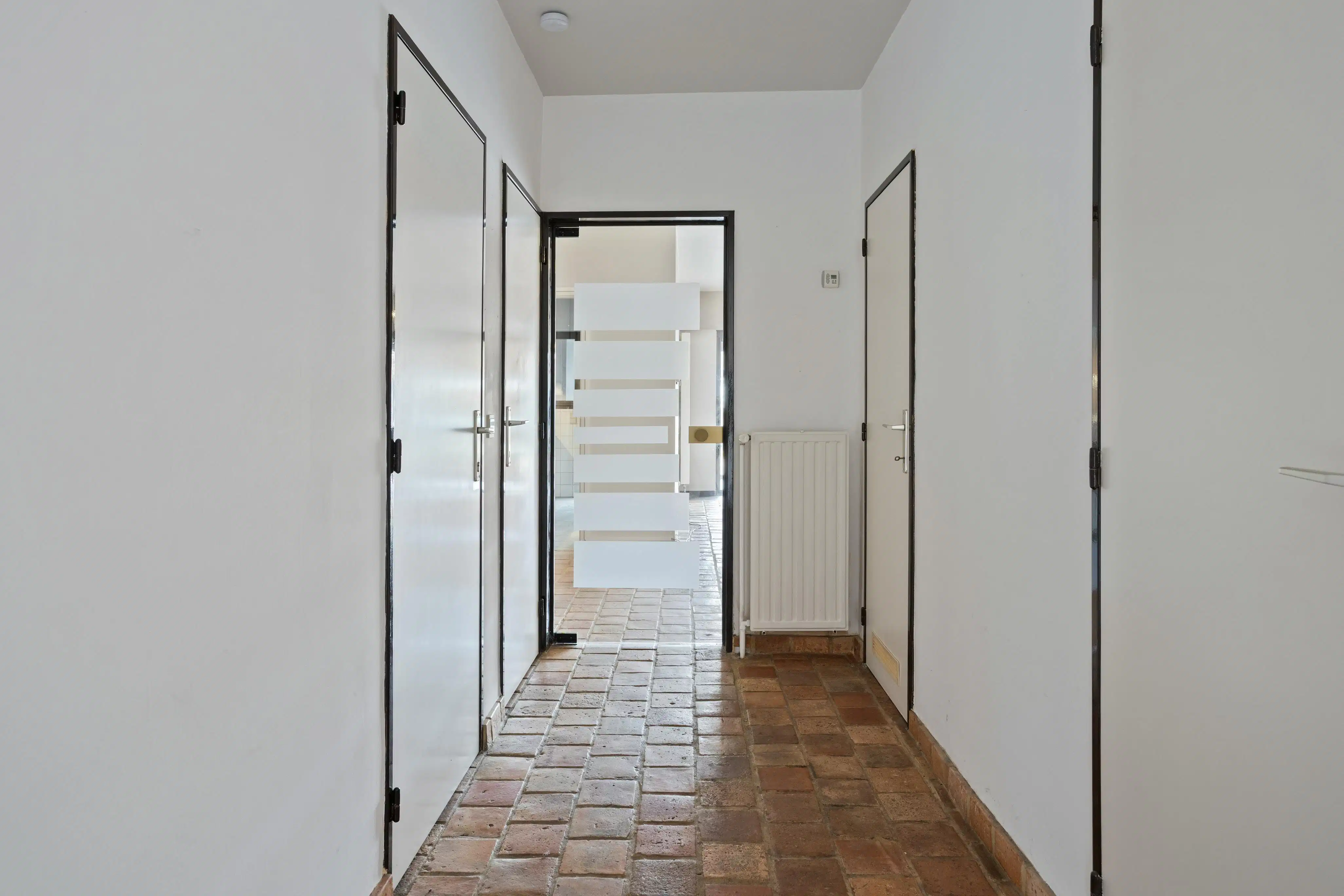 Gelijkvloers appartement te koop vlakbij het centrum van Aartselaar foto 4