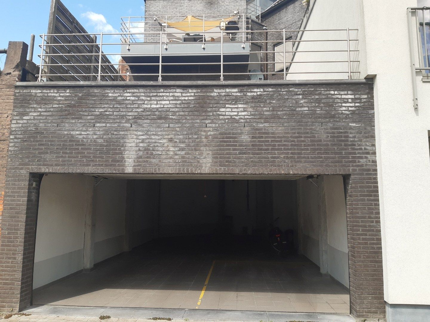 Dakappartement met aangenaam zonneterras. foto 30