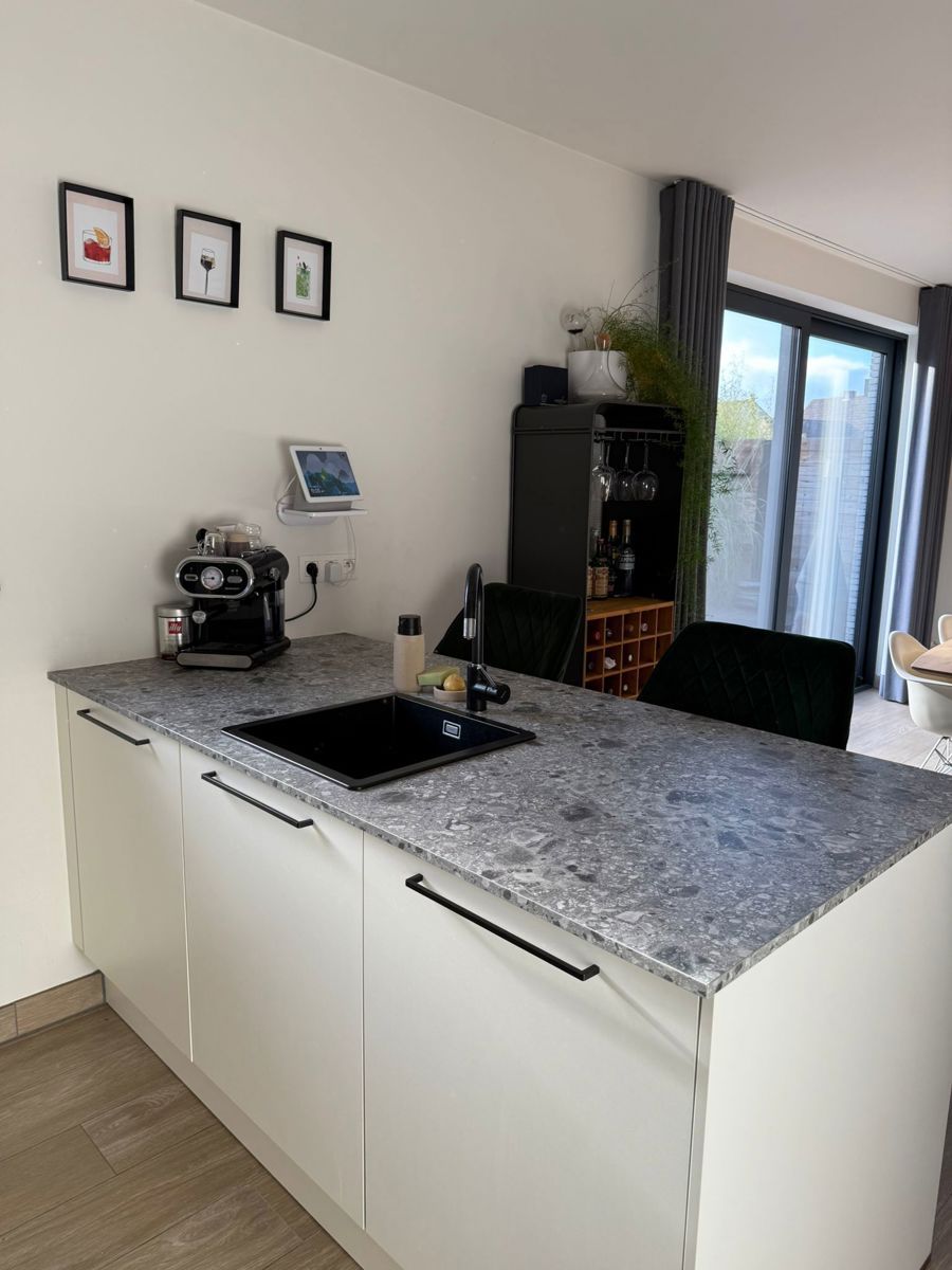 Moderne Nieuwbouwwoning met 4 spks en 2 badkamers foto 7