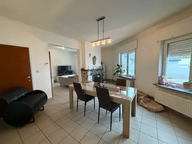 Ruim en centraal gelegen appartement in centrum Mere foto 6