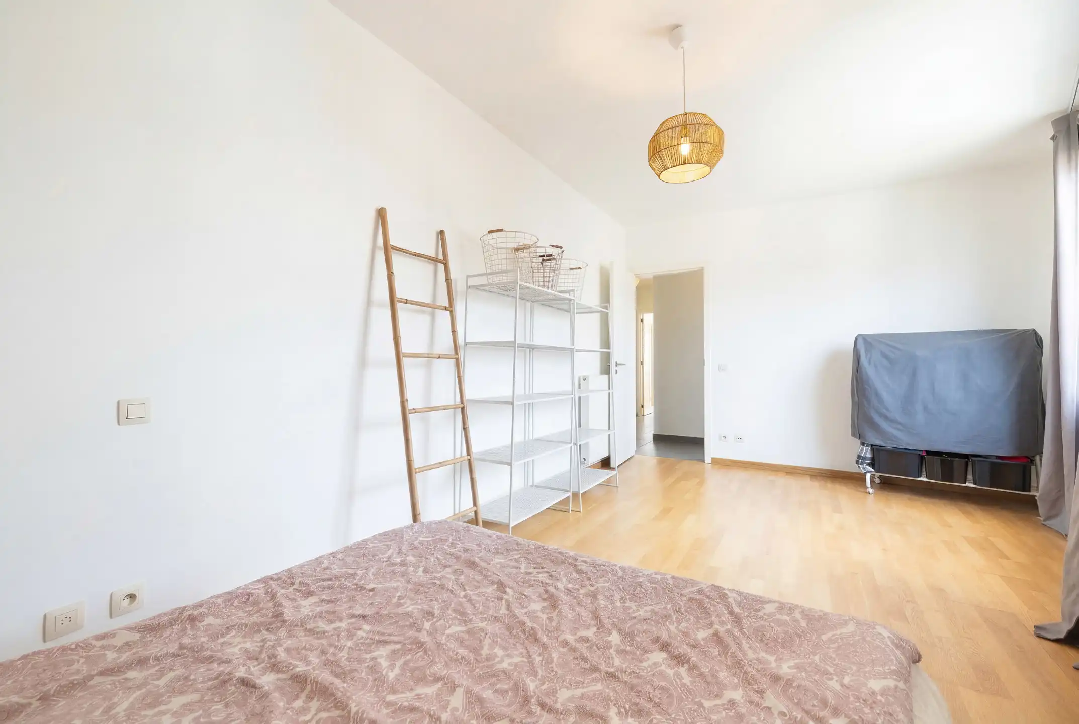 Aantrekkelijke zin Ruimte, licht en comfort in één foto 8