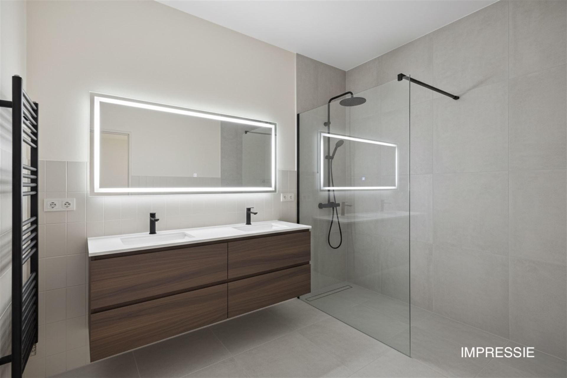 Rustig Gelegen Appartement met 2 Terrassen en Garage foto 10