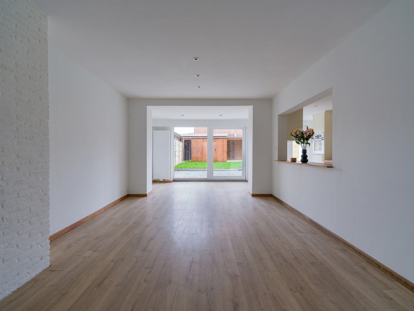 Ruime, instapklare woning met 4 slpk., inpandige garage en tuin foto 7