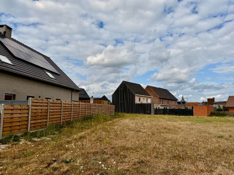 Prachtige bouwgrond voor halfopen bebouwing met ideale bezonning van woning en tuin foto 4