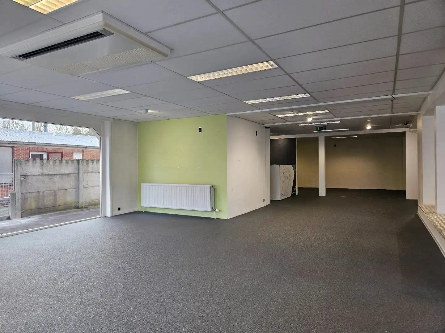 Handelspand van 459m² met diverse mogelijkheden in Geel-Larum! foto 9