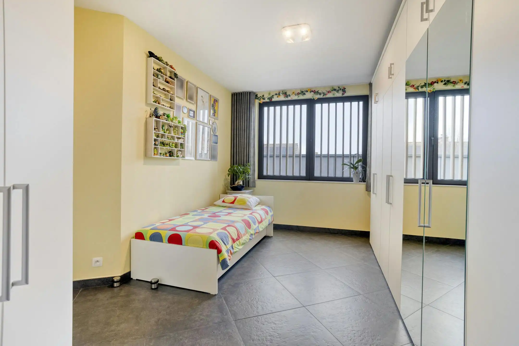 Appartement met 3 slaapkamers, garage en autostaanplaats te koop in Waarschoot foto 21