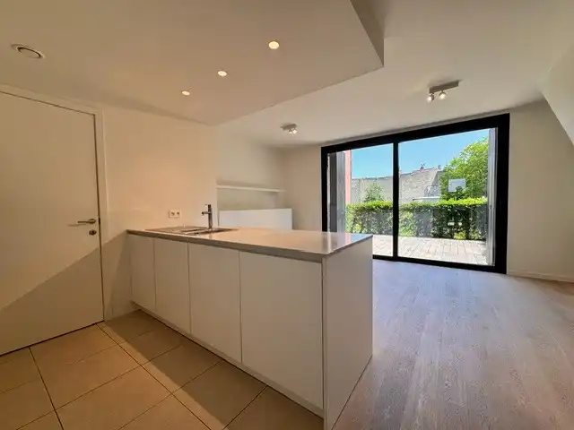 STAPELWONING met GARAGE te BRUGGE foto 6