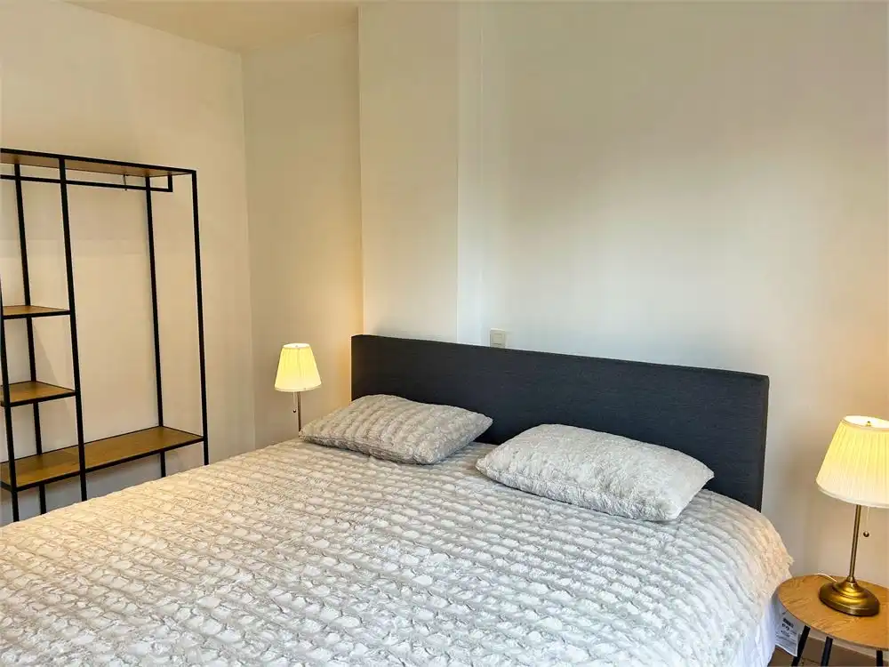 Instapklaar app. met 2 slpks. + ruim, zonnig terras (22m²) !!! foto 11