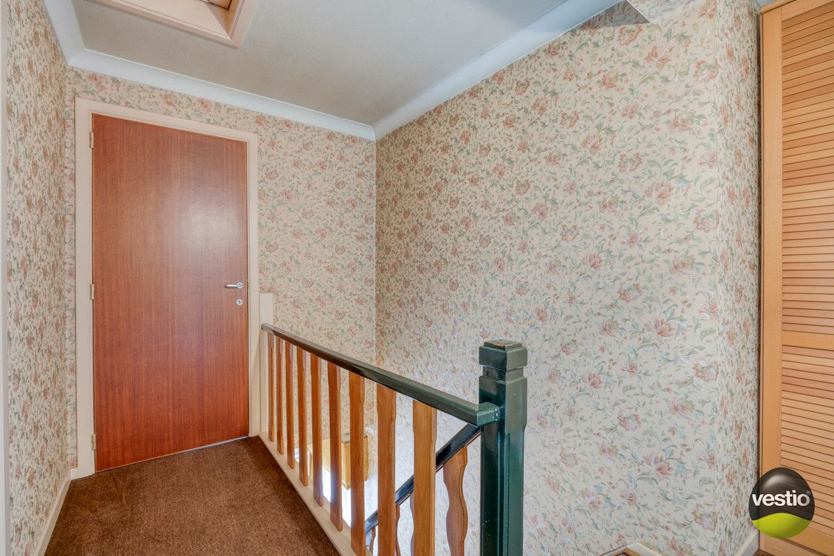 OP TE FRISSEN HALF VRIJSTAANDE WONING OP 7A87CA STADSRAND HASSELT. foto 14