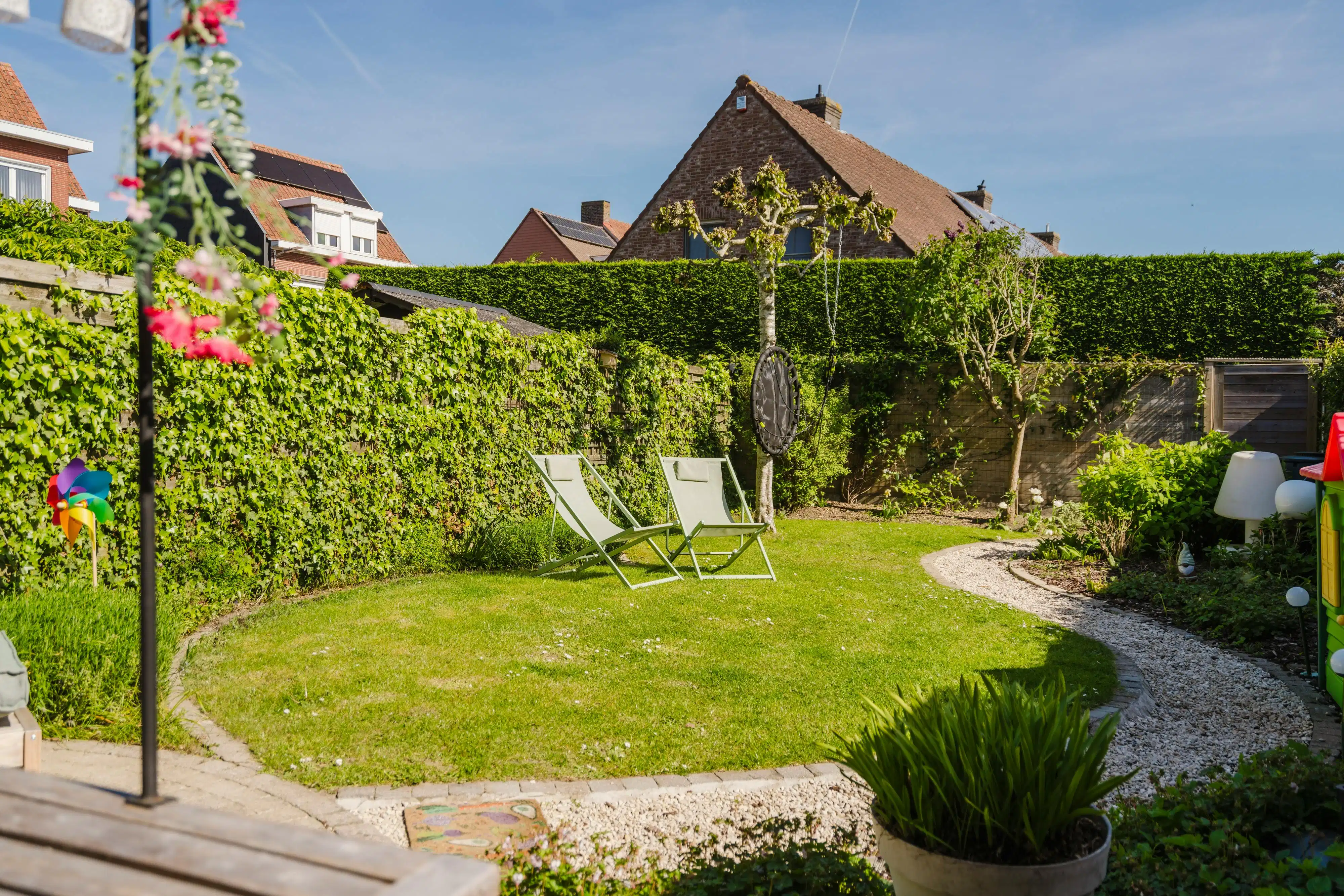 Lichtrijke woning met tuin en garage te koop in Bissegem! foto 8