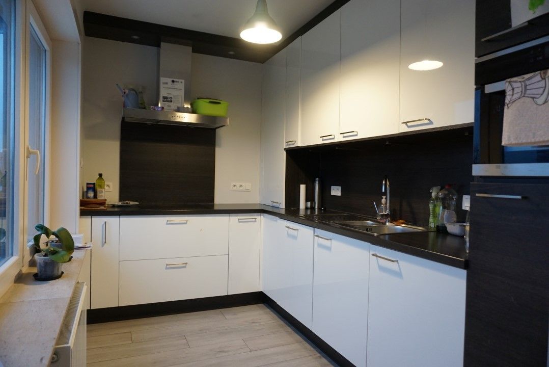 Appartement met kleine garageruimte/berging en 2 open staanplaatsen foto 5