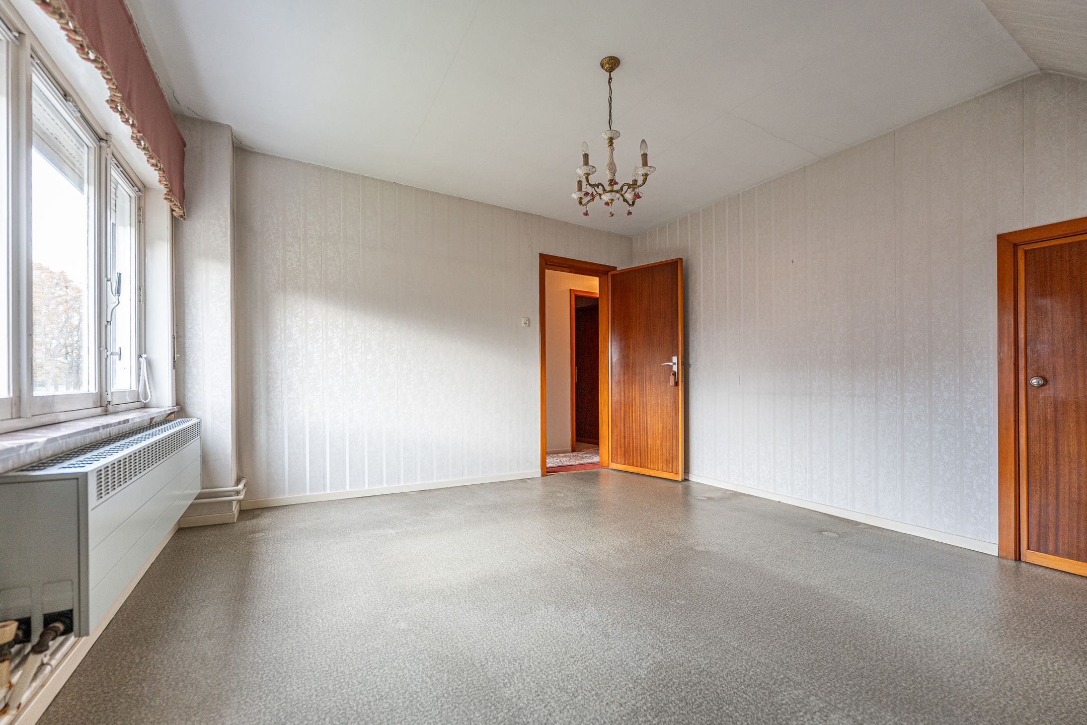 Woning in half-open bebouwing op 8 are foto 18