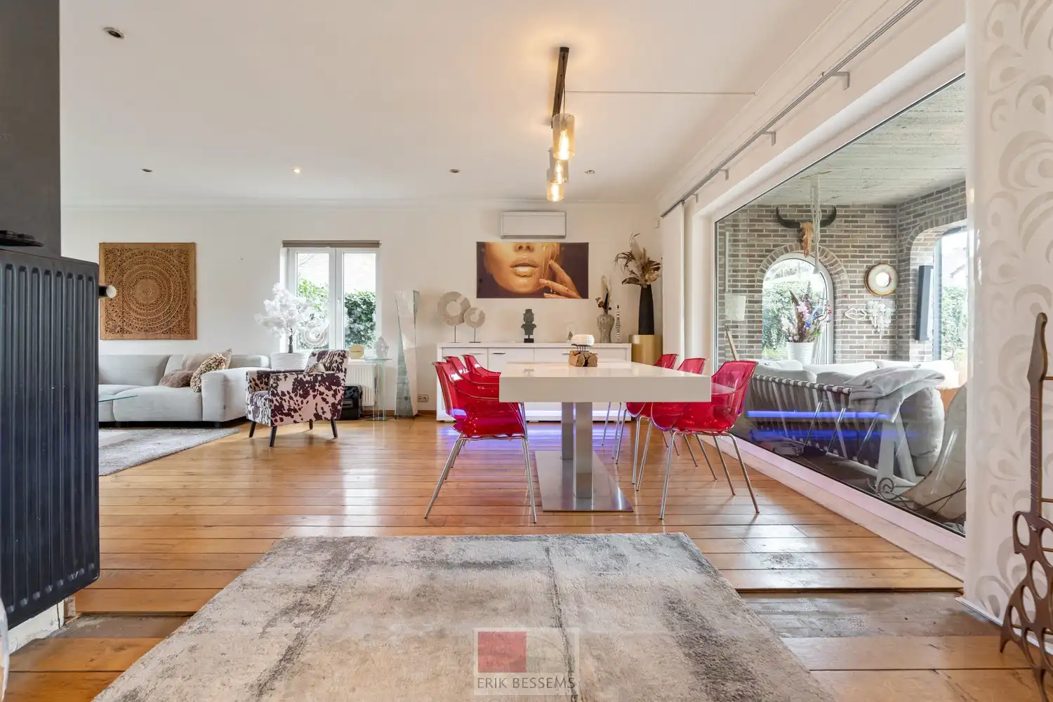 Vrijstaande woning met luxe buitenbeleving en topligging nabij Maastricht foto 12