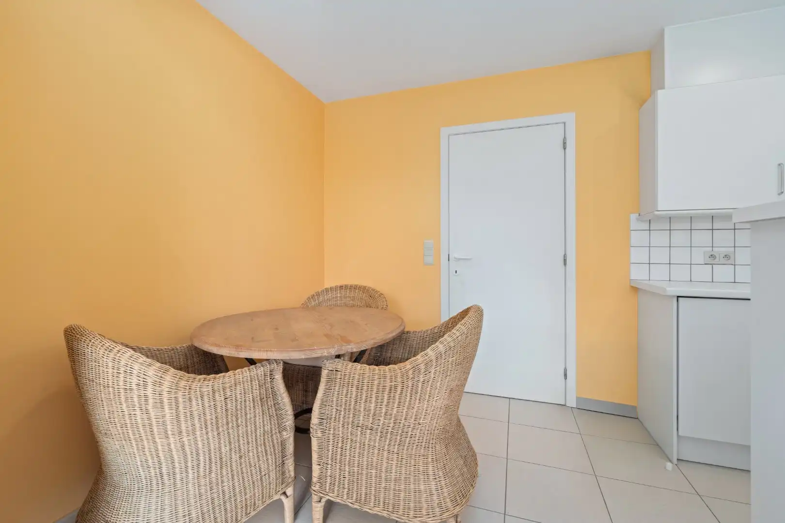 Studio met ruim terras en open groenzicht! foto 5