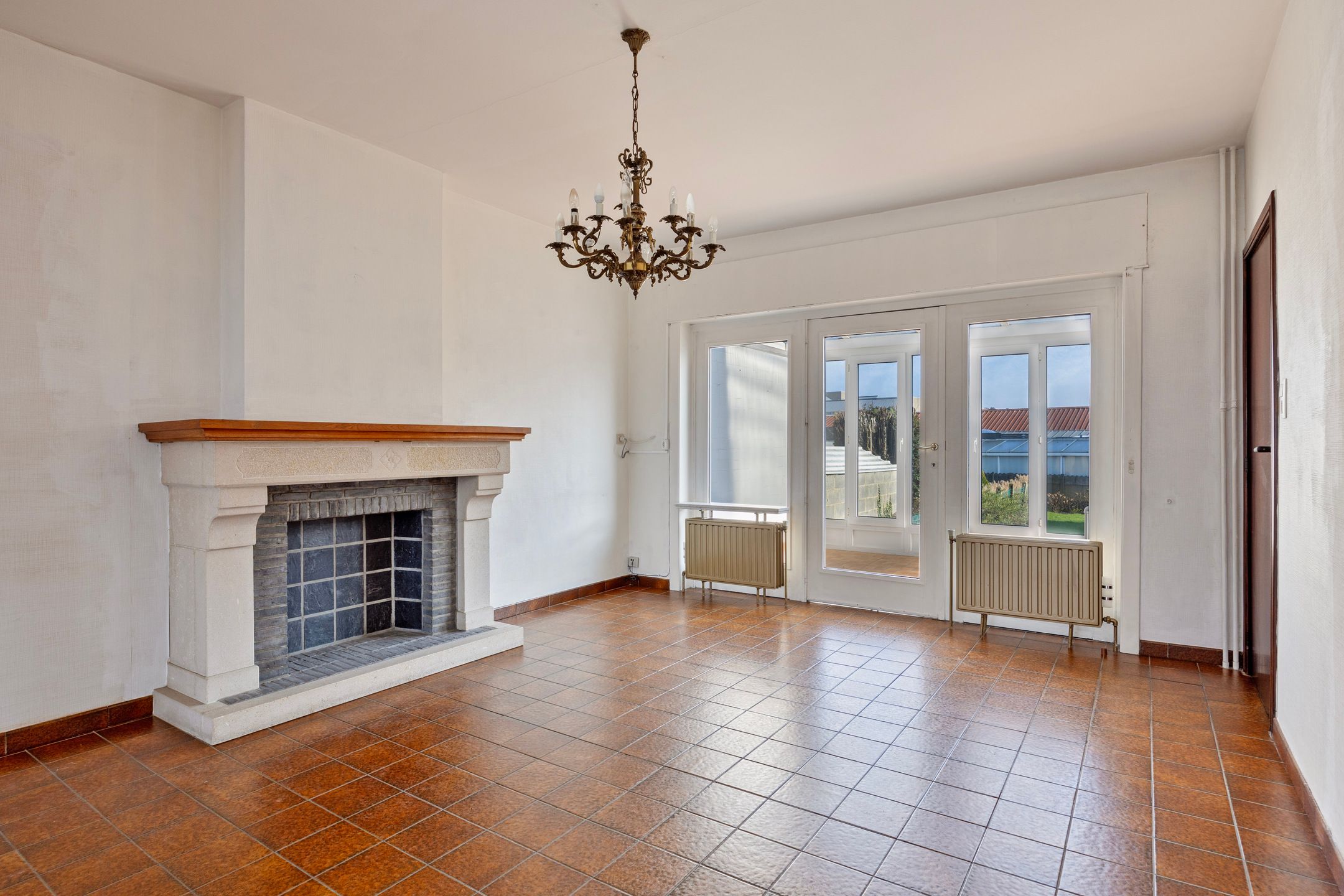 Goed onderhouden rijwoning met drie slaapkamers foto 3