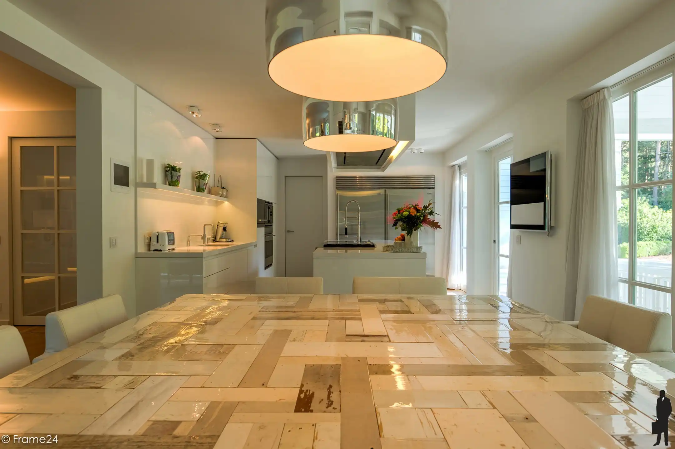Prachtige villa + riant poolhouse op ca. 3.608m² foto 4