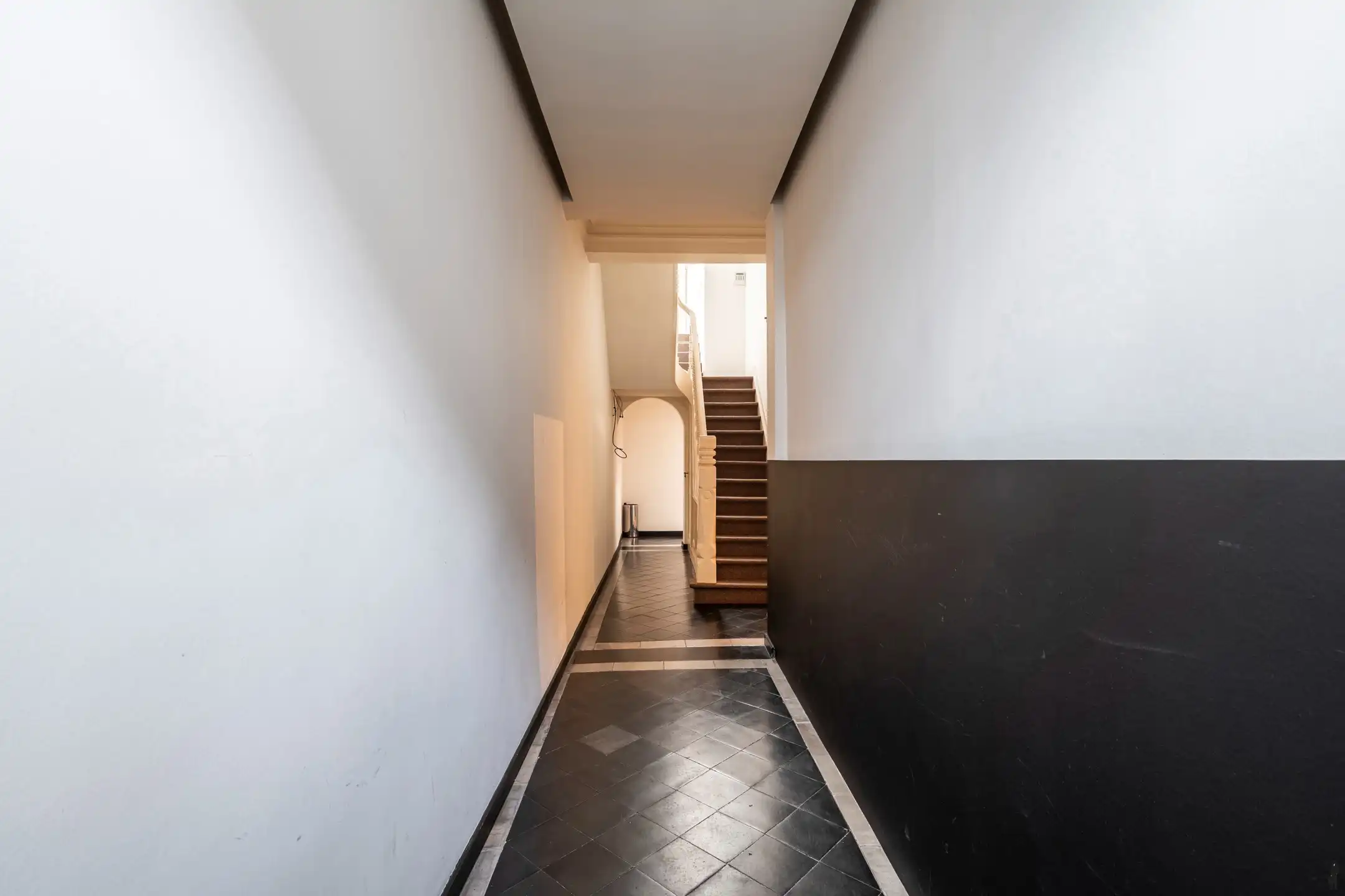 Gerenoveerd burgerhuis anno 1850 met binnentuin en patio foto 39