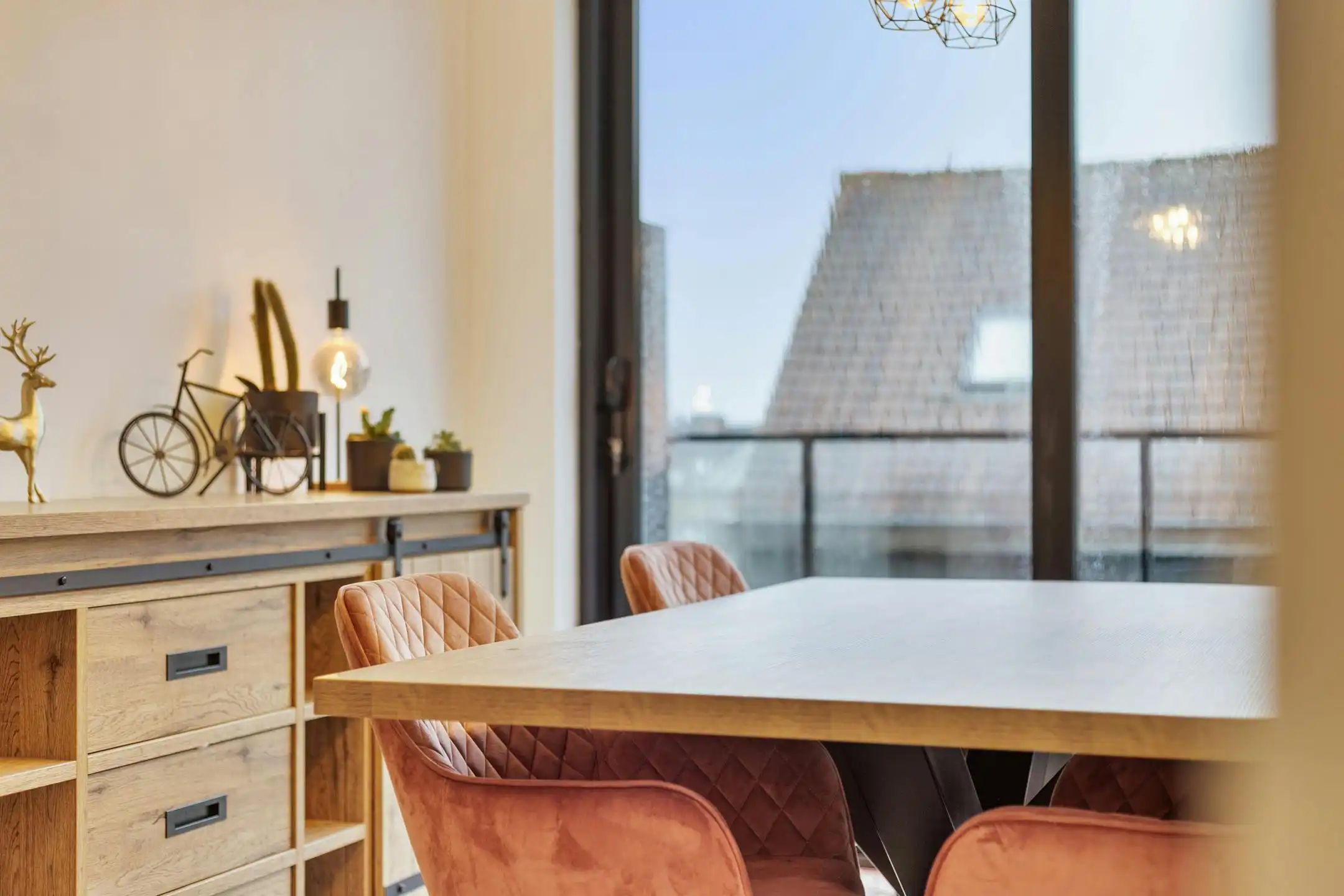 Instapklaar appartement met 2 slaapkamers op een centrale ligging te Roeselare foto 3