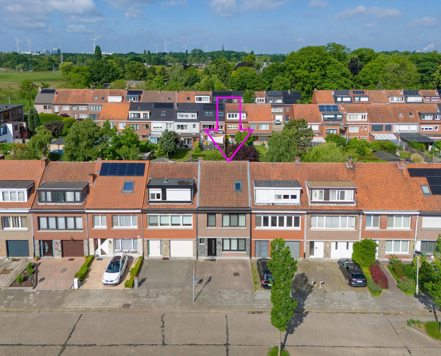 Verzorgde woning met dubbele parkeerplaats nabij Ekeren-Donk! foto 16