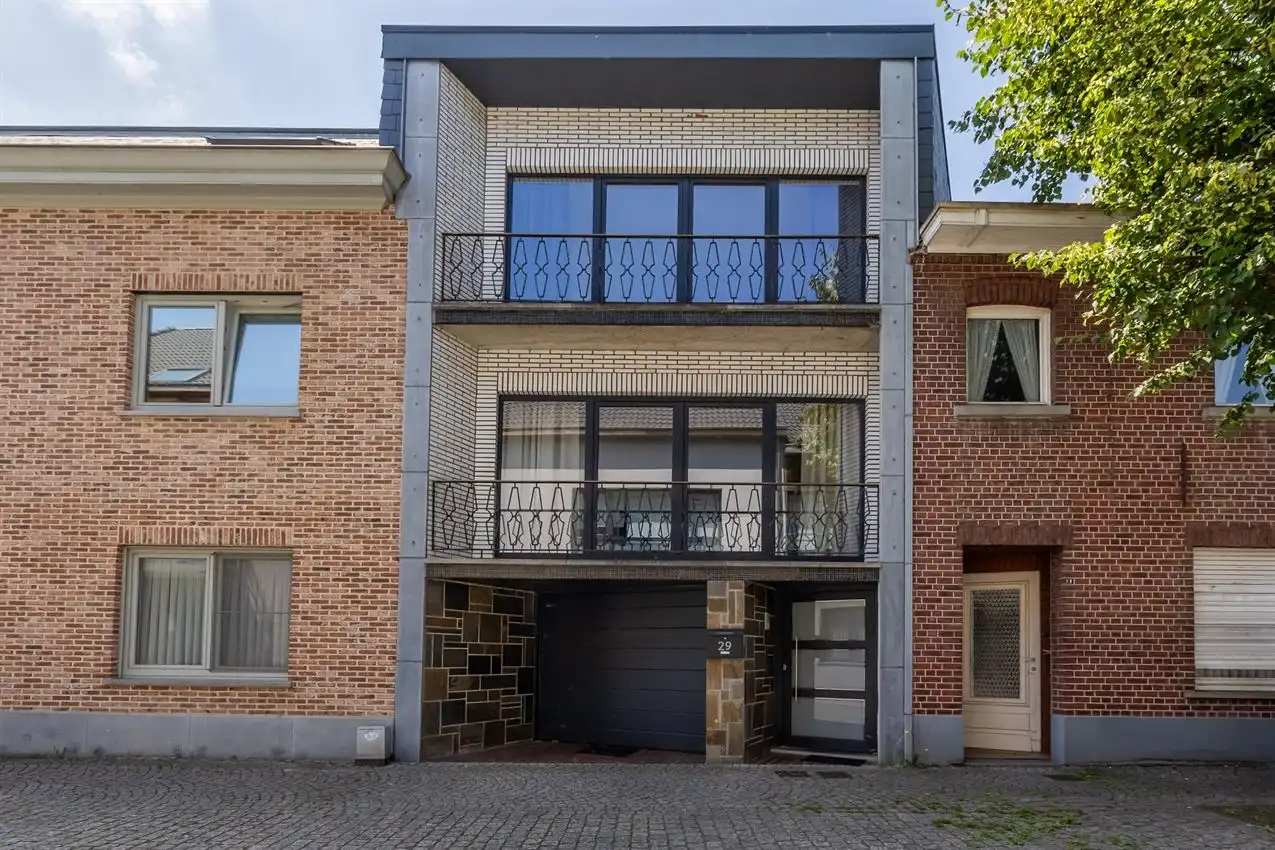 3 slpk., 2 garages, groot terras, nabij station, label C foto 2