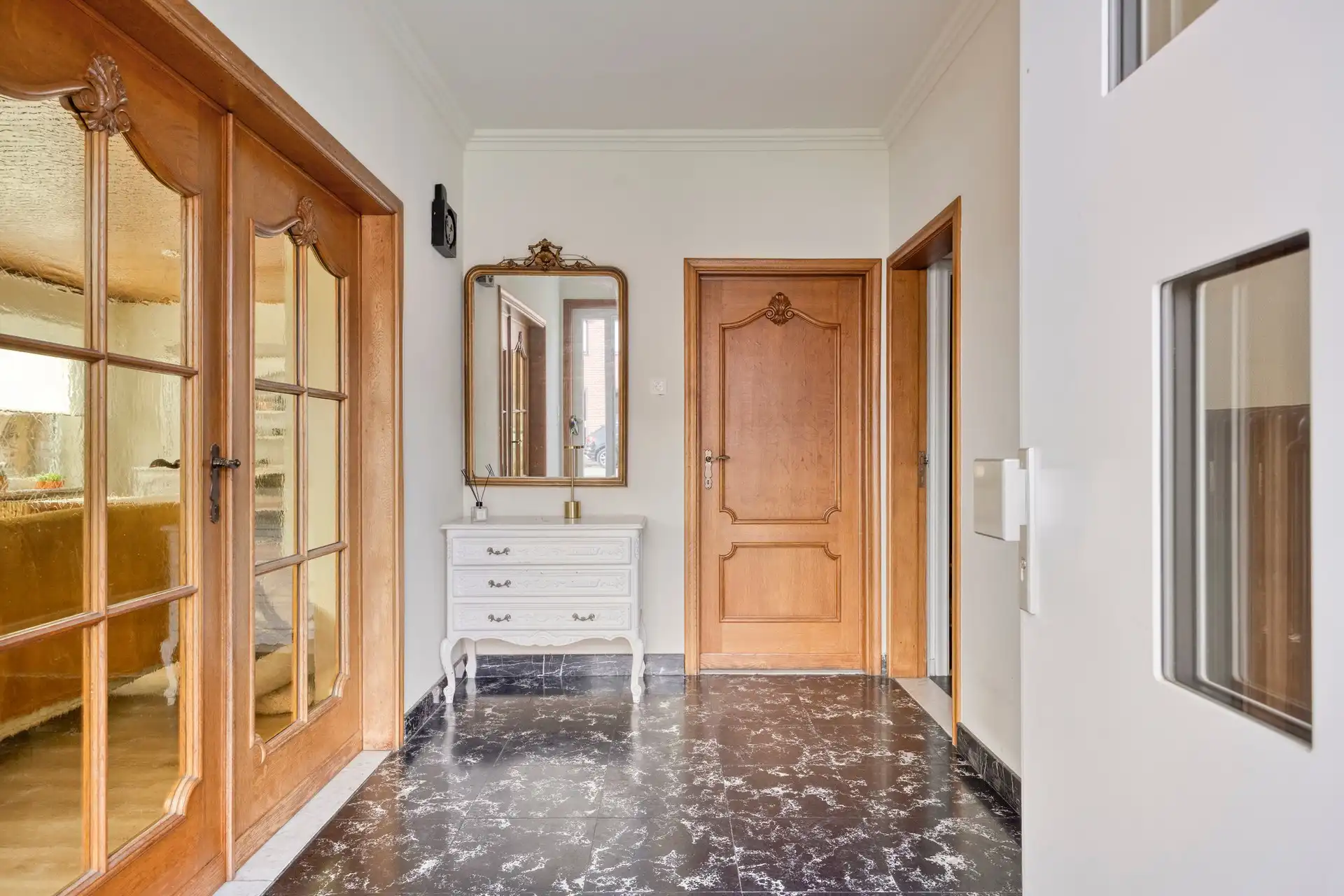 Gelijkvloerse woning met 3 slaapkamers, garage en zuidwestgerichte tuin foto 3