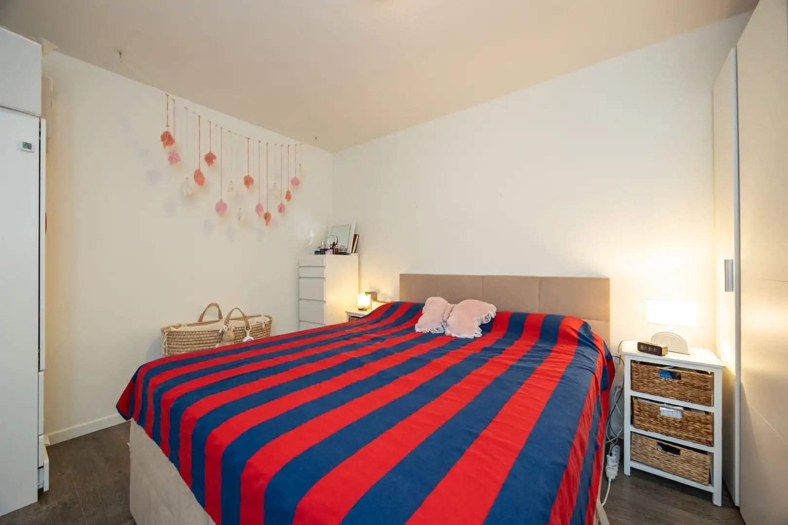 Gelijkvloers appartement met terras en parking op rustige locatie foto 16