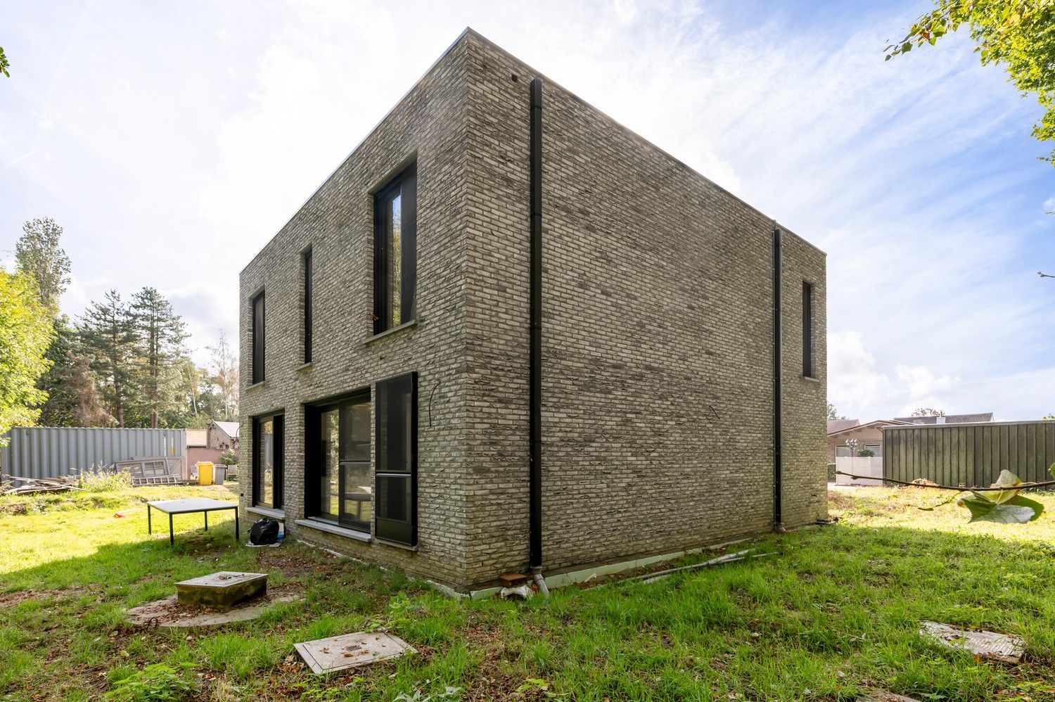 Nieuwe, energiezuinige open bebouwing in doodlopende straat. foto 5