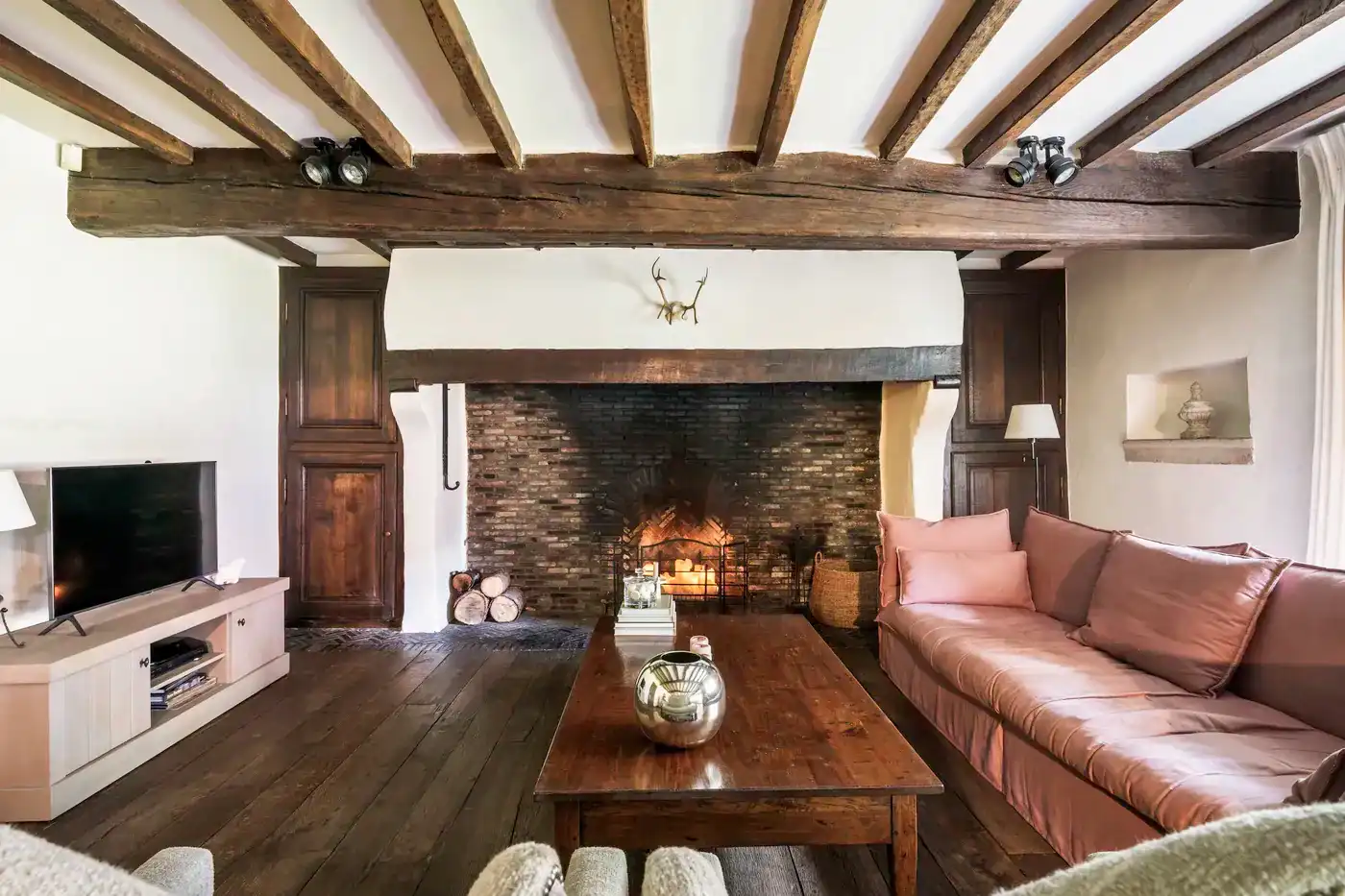 Exclusieve landelijke villa met paardenaccommodatie op ca 1,6ha foto 9