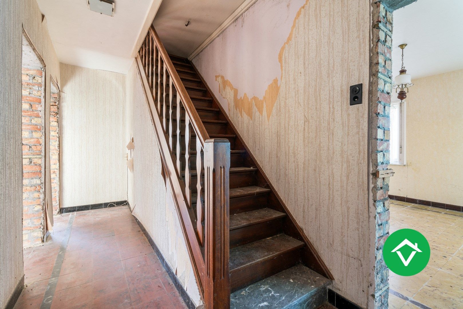 Authentieke hofstede in een landelijke omgeving te Koekelare foto 13