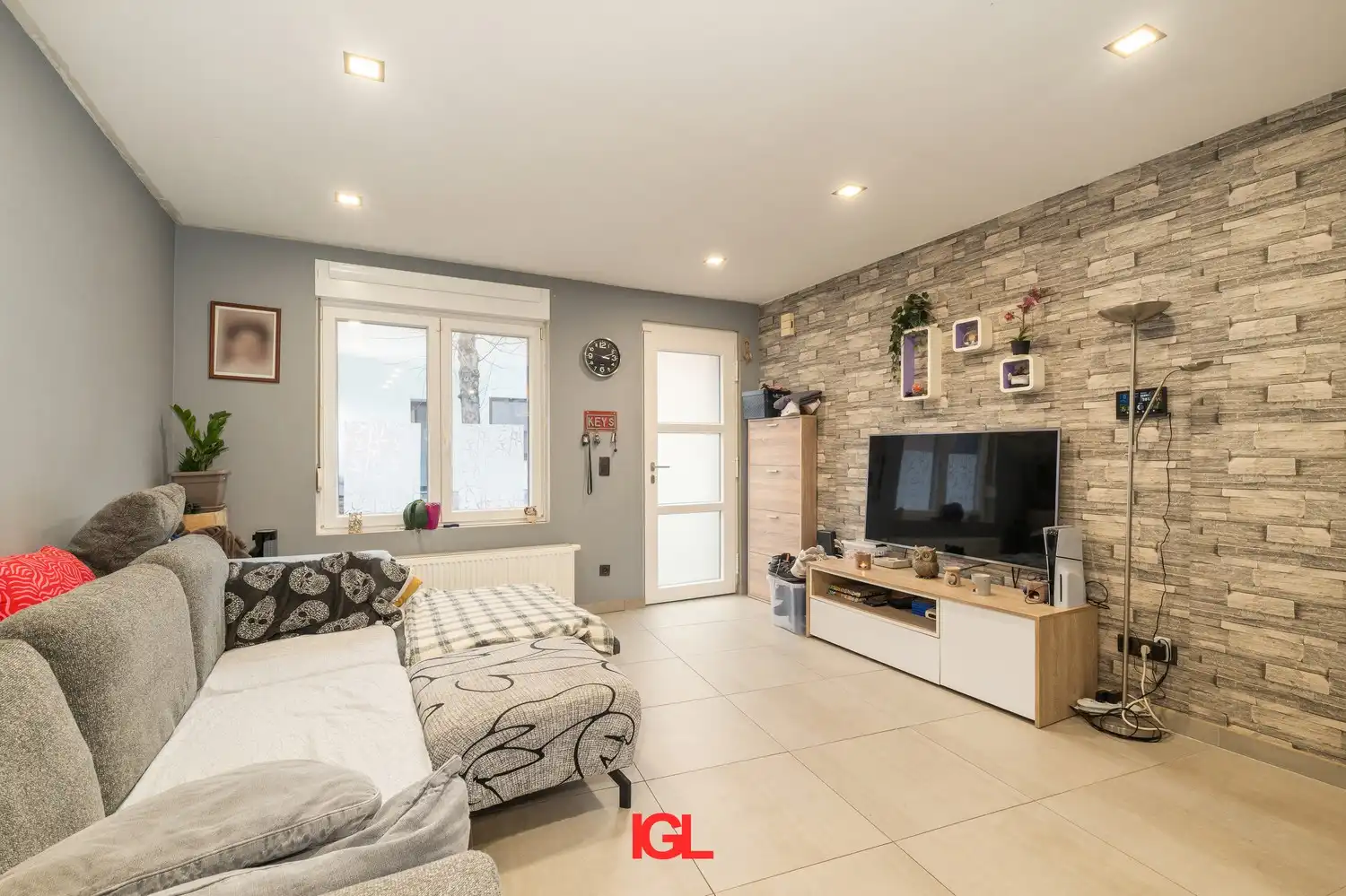 Gerenoveerde tweegevel te koop nabij centrum Huizingen foto 3