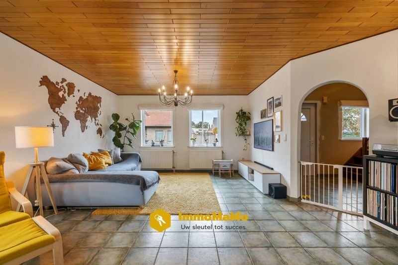 HUIS MET BUREAURUIMTE TE KOOP IN LOKEREN foto 5