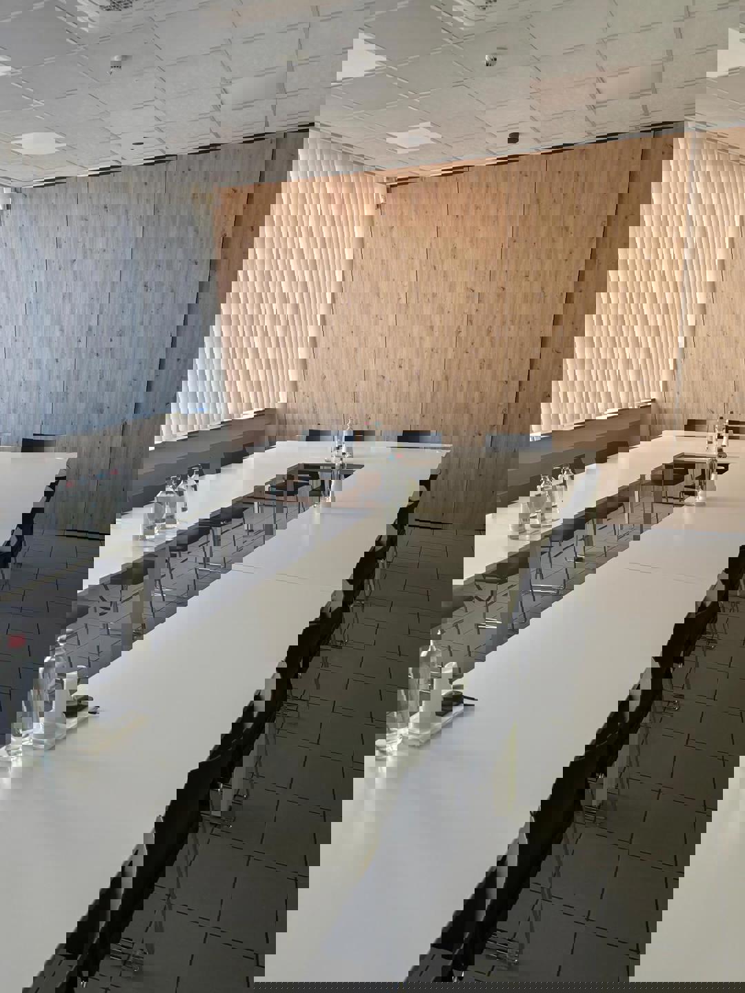 Bedrijfsgebouw te huur op toplocatie foto 7