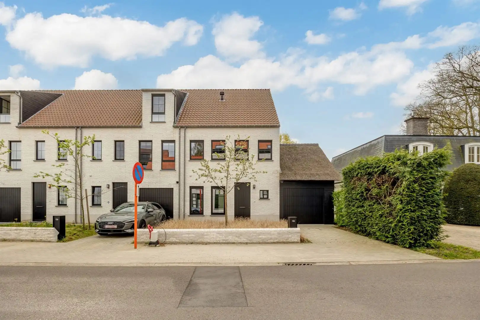 Luxewoning met tuin en privébos foto 33