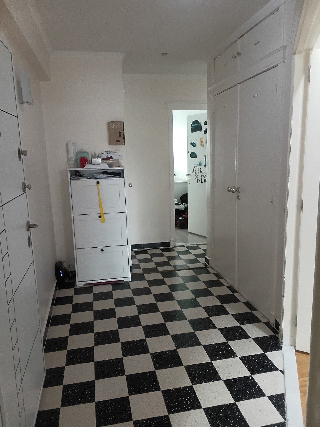 Centraal, bovendien residentieel en rustig gelegen, instapklaar appartement met 2 slaapkamers en 2 terrassen.  foto 5