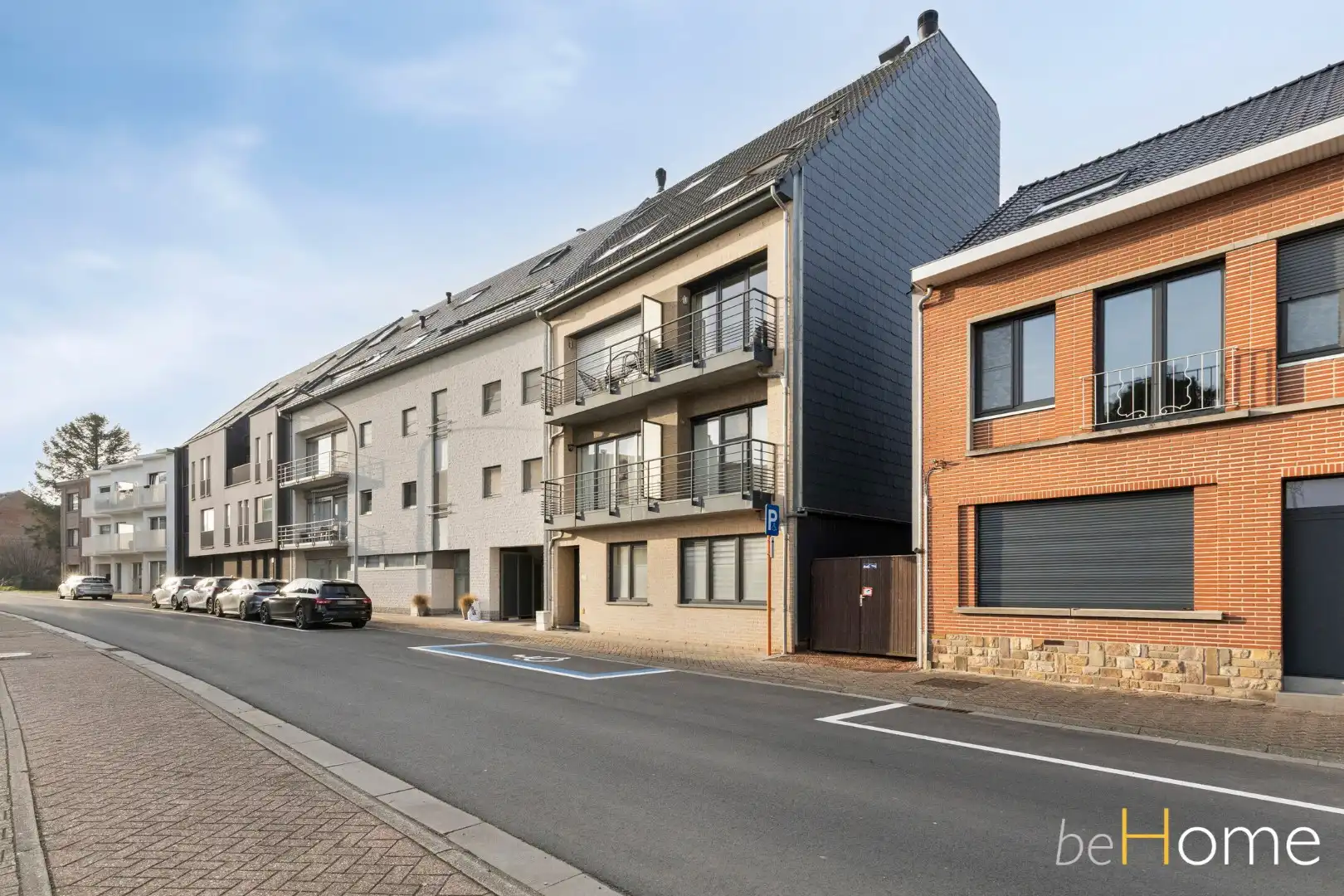TE KOOP - Op zoek naar een leuk gelijkvloers-appartement met garage in Merchtem? Welkom Home! foto 13