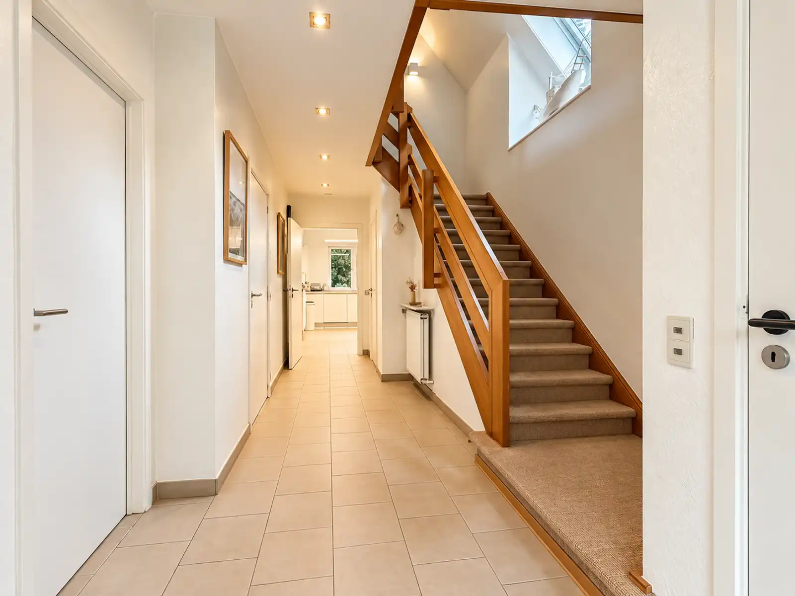Charmante villa met renovatiepotentieel nabij Oosthoekplein foto 7