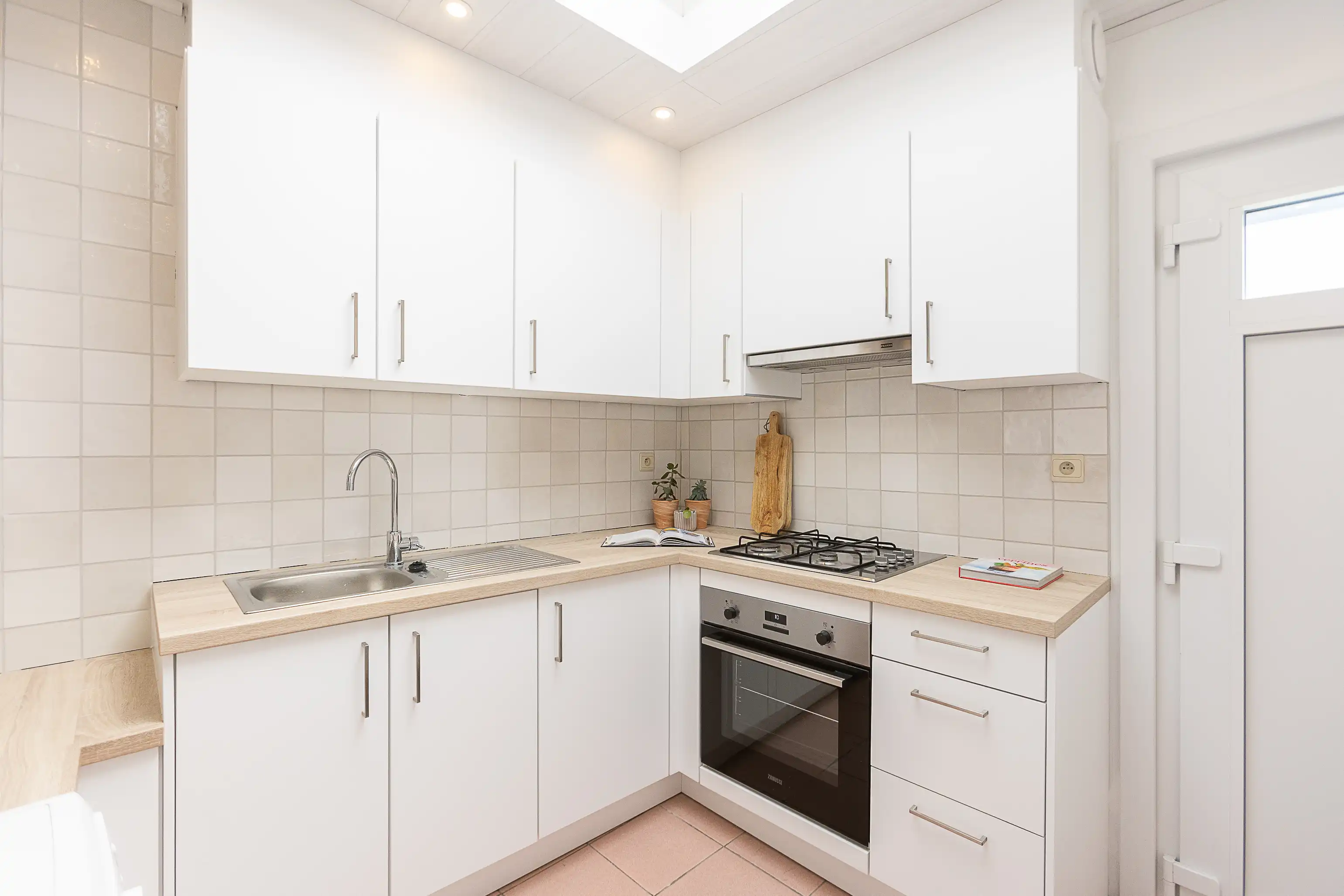 Charmante woning met tuin en uitbreidbare zolder foto 7