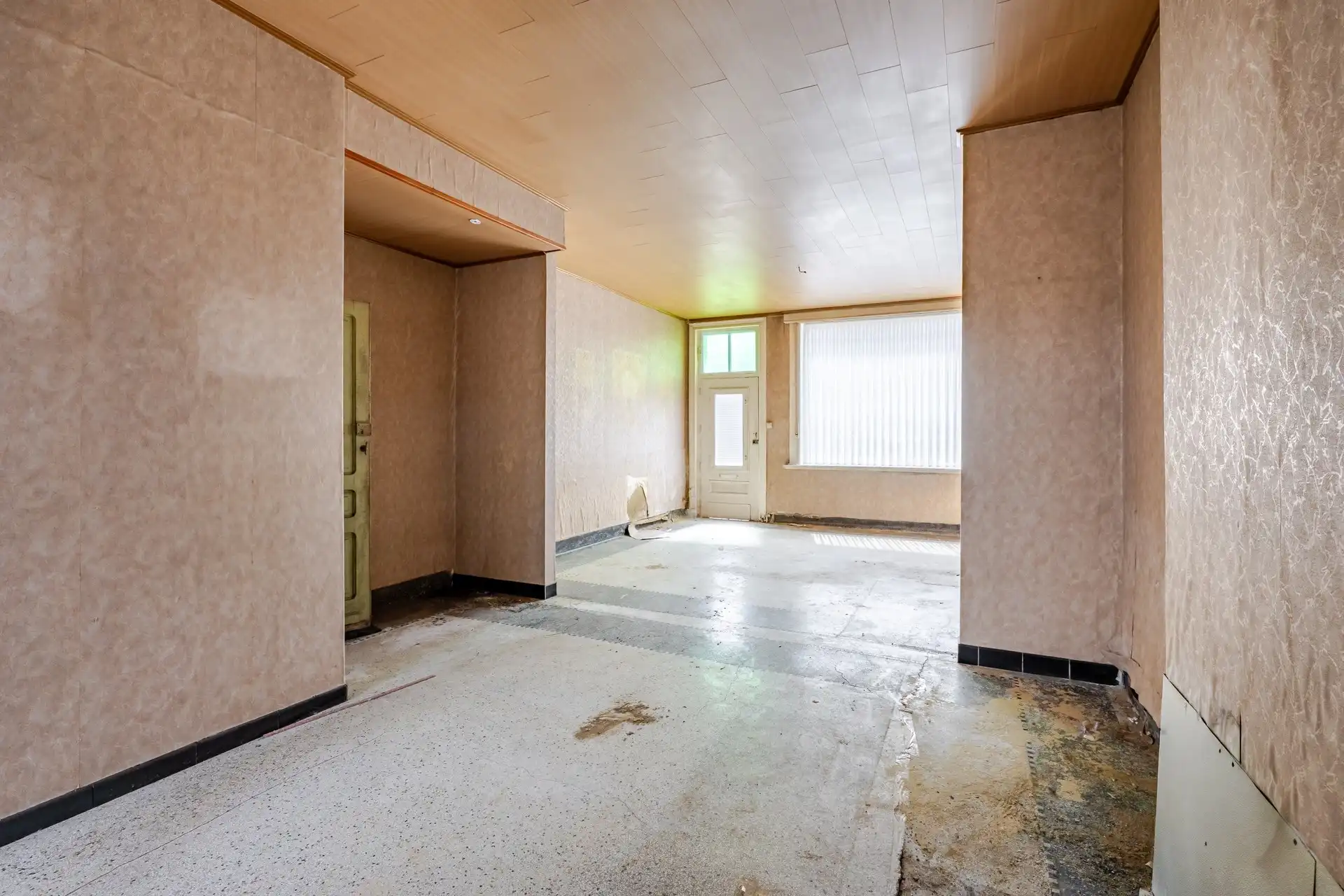 Te renoveren woning met grote tuin en garage te Haaltert foto 6