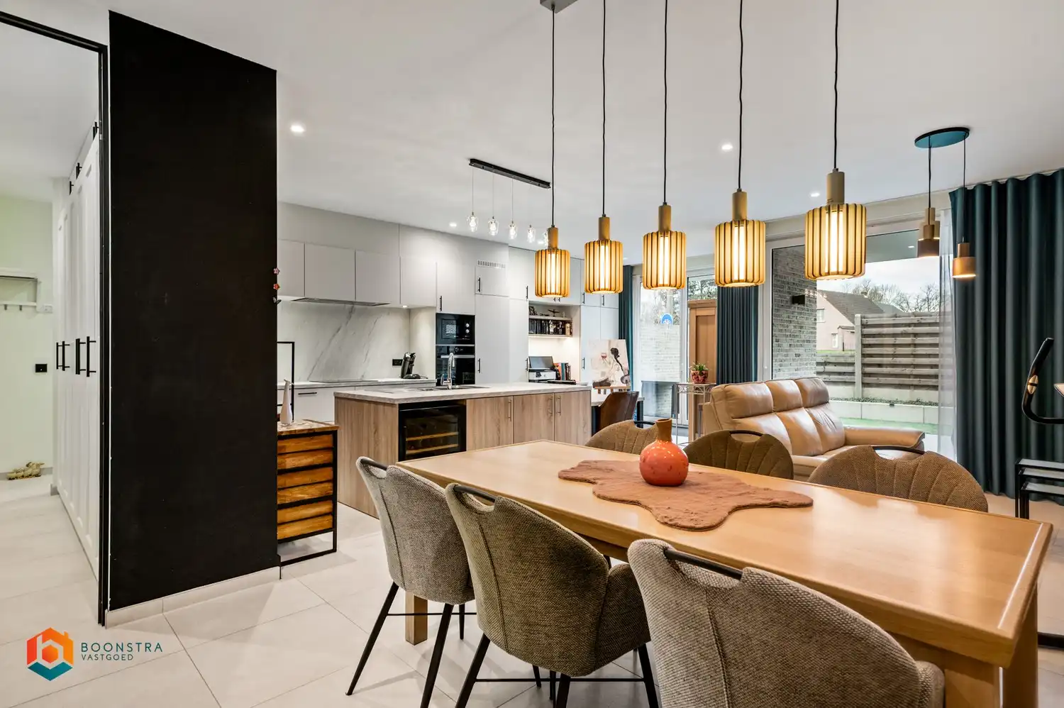 Ruim, energiezuinig gelijkvloers appartement met 2 slaapkamers en tuin foto 3