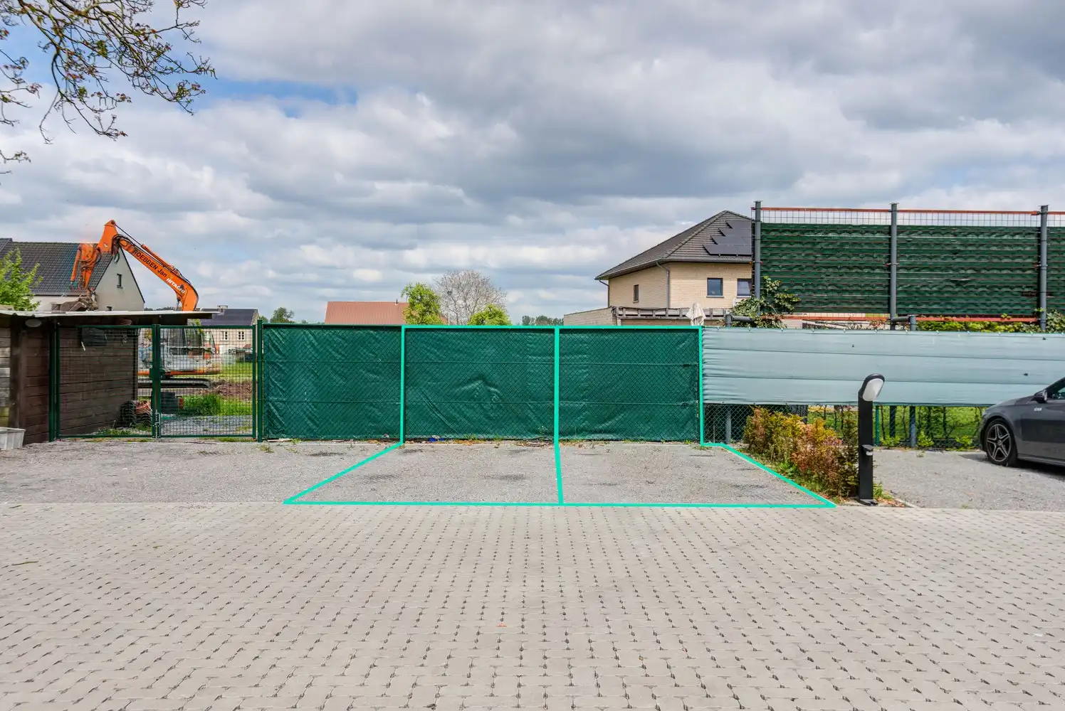 GELIJKVLOERS APPARTEMENT MET 2 SLAAPKAMERS, 2 AUTOSTAANPLAATSEN EN RUIM TERRAS TE BEVERST foto 18