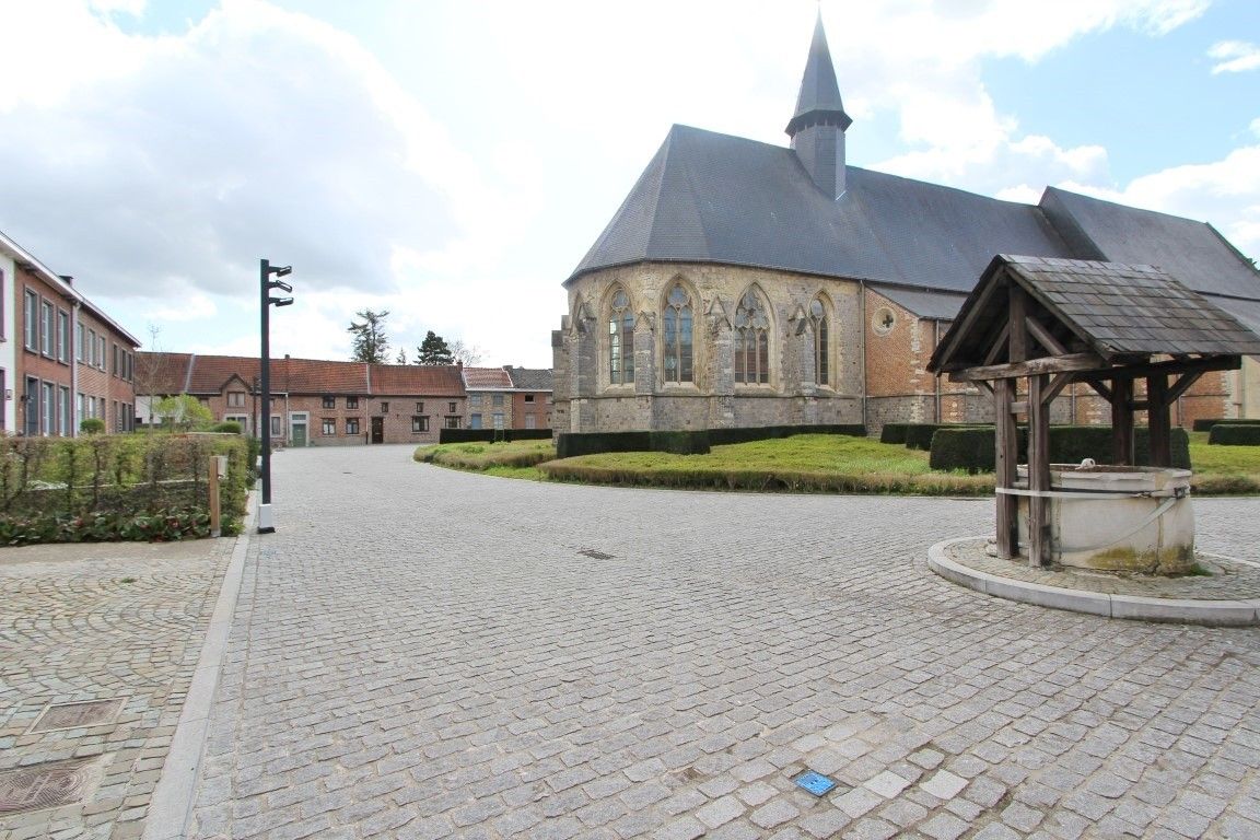 Rustig gelegen karakteristieke rijwoning foto 22