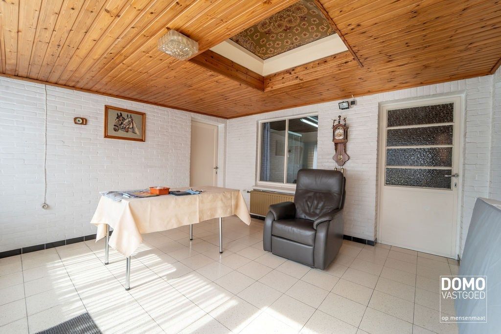 Te renoveren woning met grote tuin en achterliggende stal  foto 10